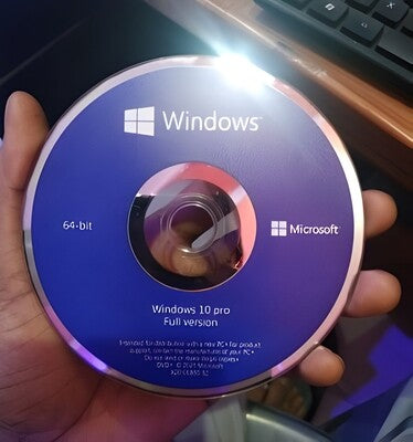 Windows 10 Installation Disc + Single Use Retail License Key